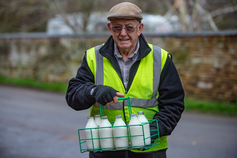 SWNS_OLDEST_MILKMAN_14.jpg