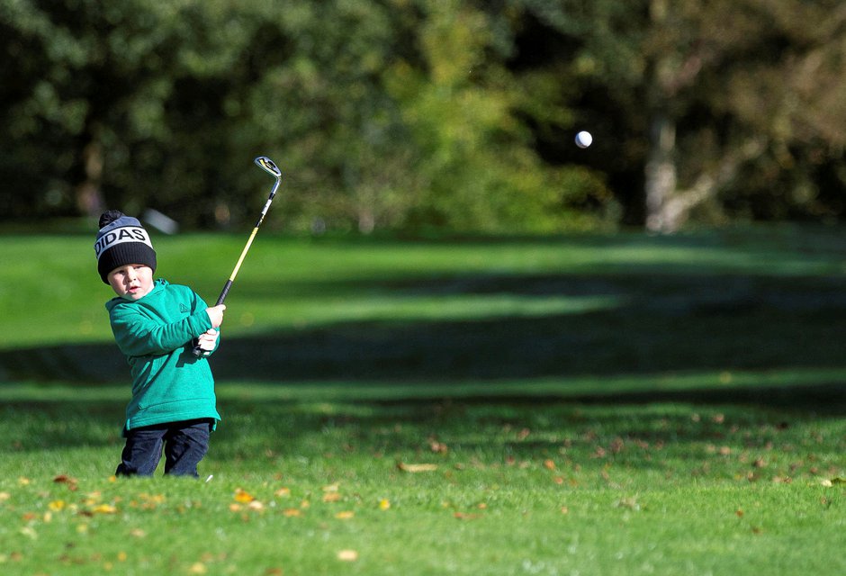 SWNS_YOUNG_GOLFER_034.jpg